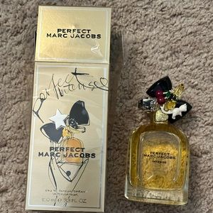 Marc Jacobs Perfect Intense perfume